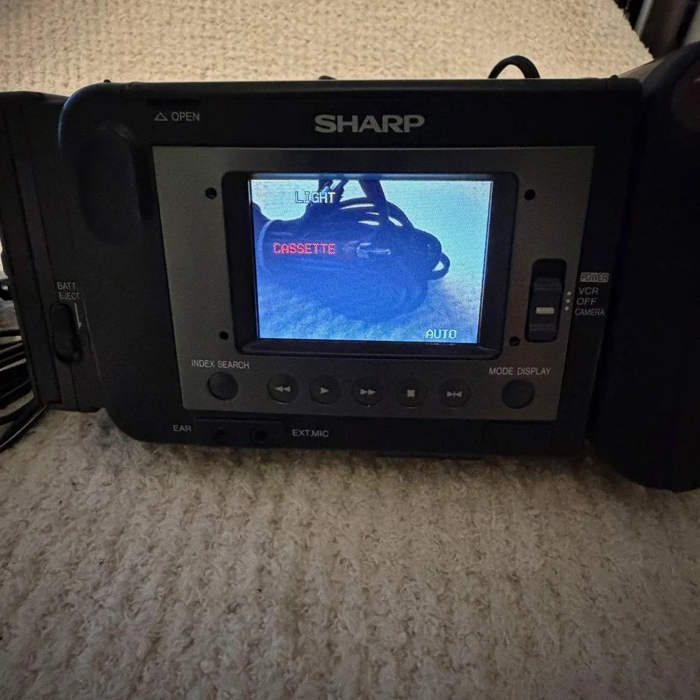 Sharp Viewcam VL-E35U‎ 8mm LCD Camcorder Zoom 8 Hi-Fi Monaural with Box Manual